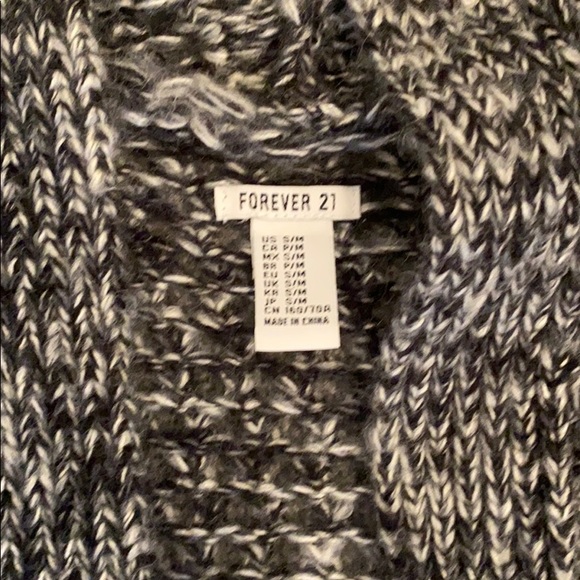 FOREVER 21 SLEEVELESS CARDIGAN W/ TIE NEW W/ TAGS! - Picture 3 of 4